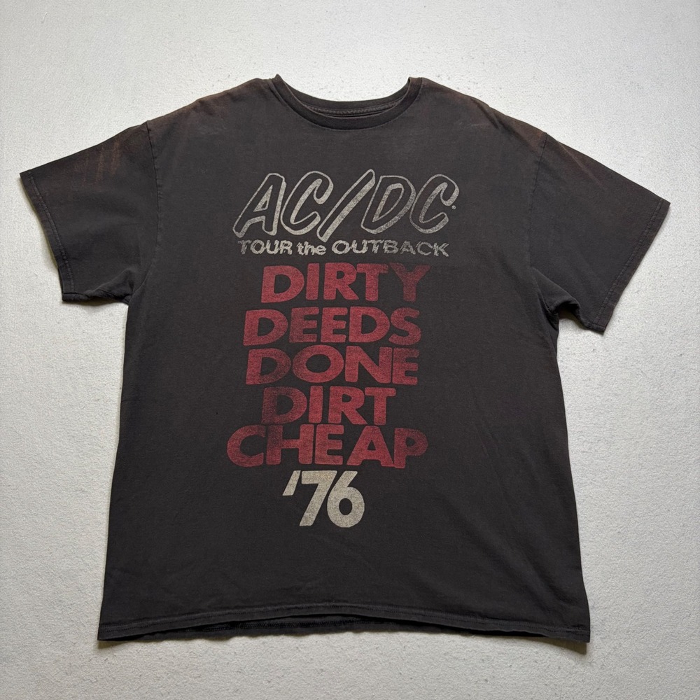 Junk Food AC/DC T Shirt Mens L Black Dirty‎ Deeds Tour The Outback Graphic Tee
